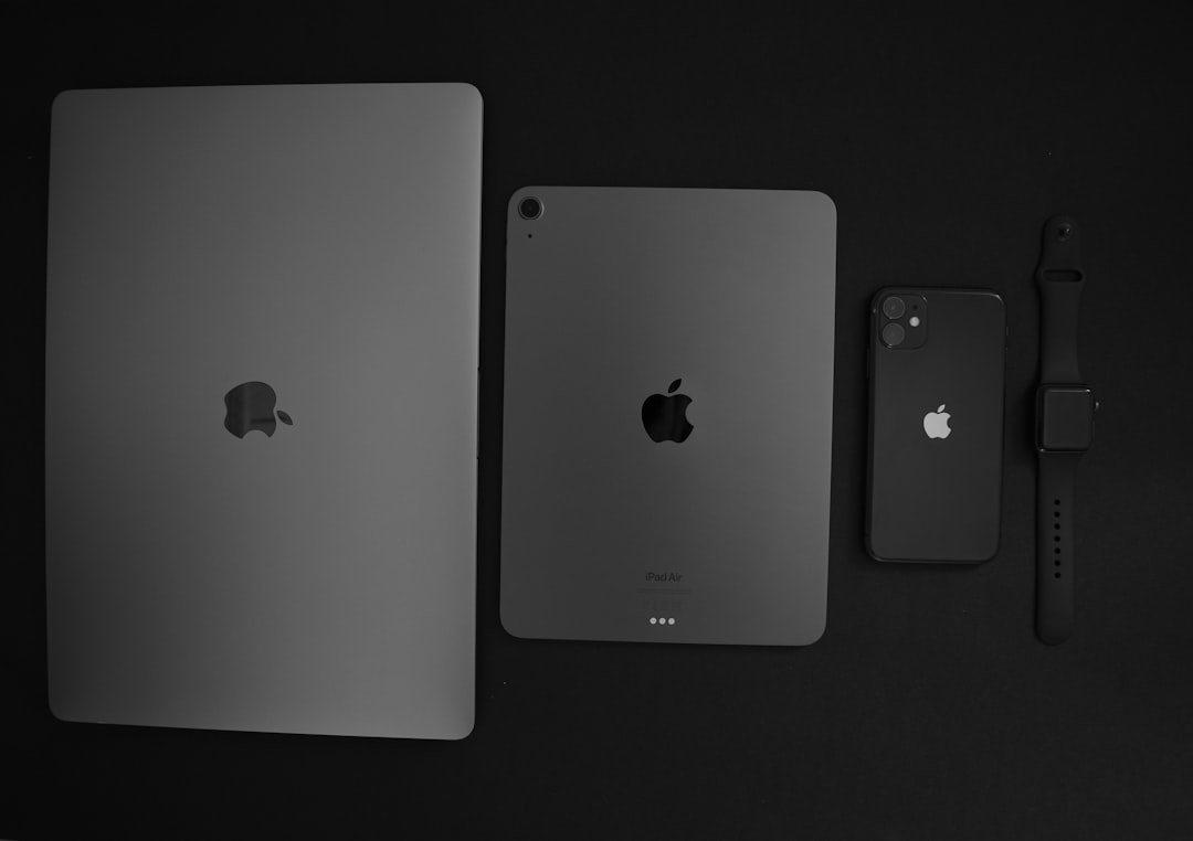 Який iPad вибрати у 2025 році: порівняння основних моделей для навчання, роботи та творчості