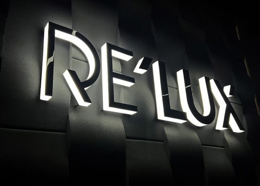 Какие наружные рекламные вывески бывают